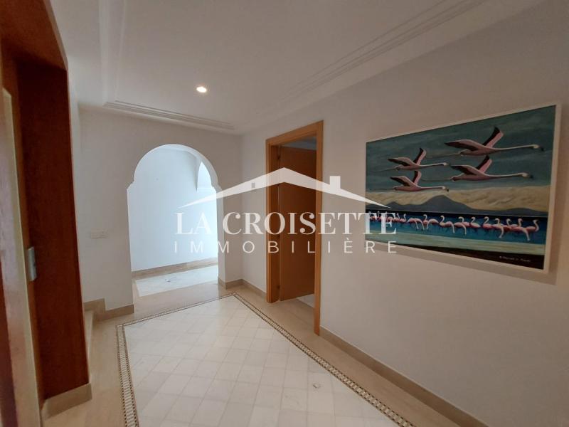 Villa S+3 vue sur mer à Gammarth